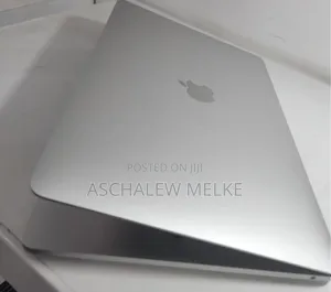 New Laptop Apple MacBook Pro M1 8GB Apple M1 SSD 256GB