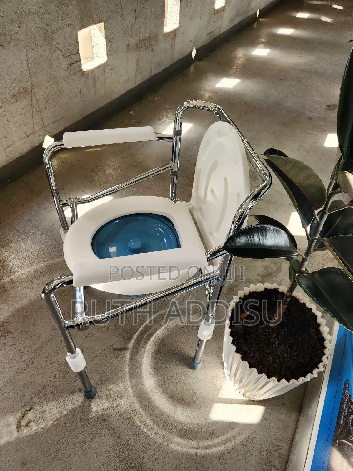 Commode Chair當時bath Room Toilet Seat for Amputated才有commode