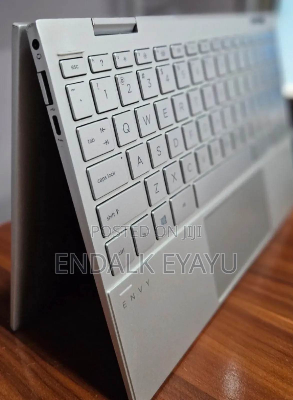 New Laptop HP Envy X360 8GB Intel Core I7 SSD 512GB