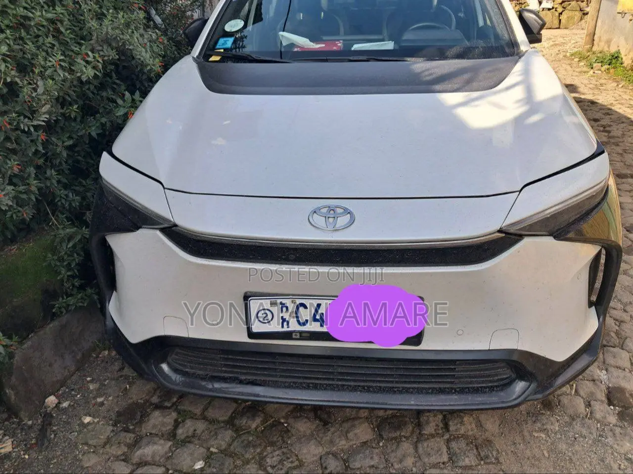 Toyota bZ4X 2023 White