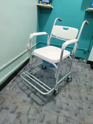 Commode Mini Wheel Chair本身small Wheel Chair當地commode Chair