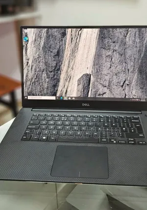 New Laptop Dell Precision 5540 32GB Intel Core I7 SSD 512GB