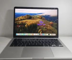 New Laptop Apple MacBook Pro M1 8GB Apple M1 SSD 256GB