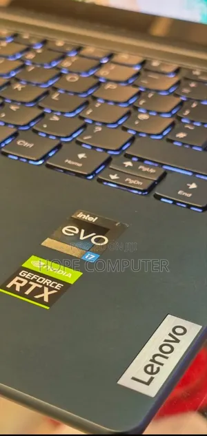 Photo - New Laptop Lenovo ThinkPad Yoga 32GB Intel Core I7 SSD 1T