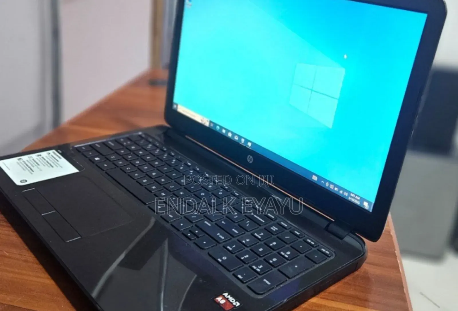 New Laptop HP 4GB AMD A8 HDD 250GB