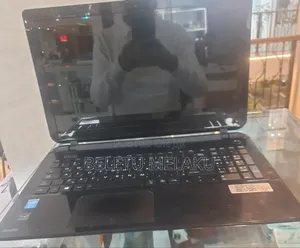 Photo - New Laptop Toshiba 4GB Intel Core I3 HDD 500GB