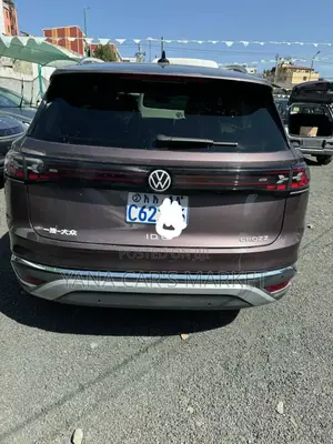 Volkswagen ID.6 2023 Gray