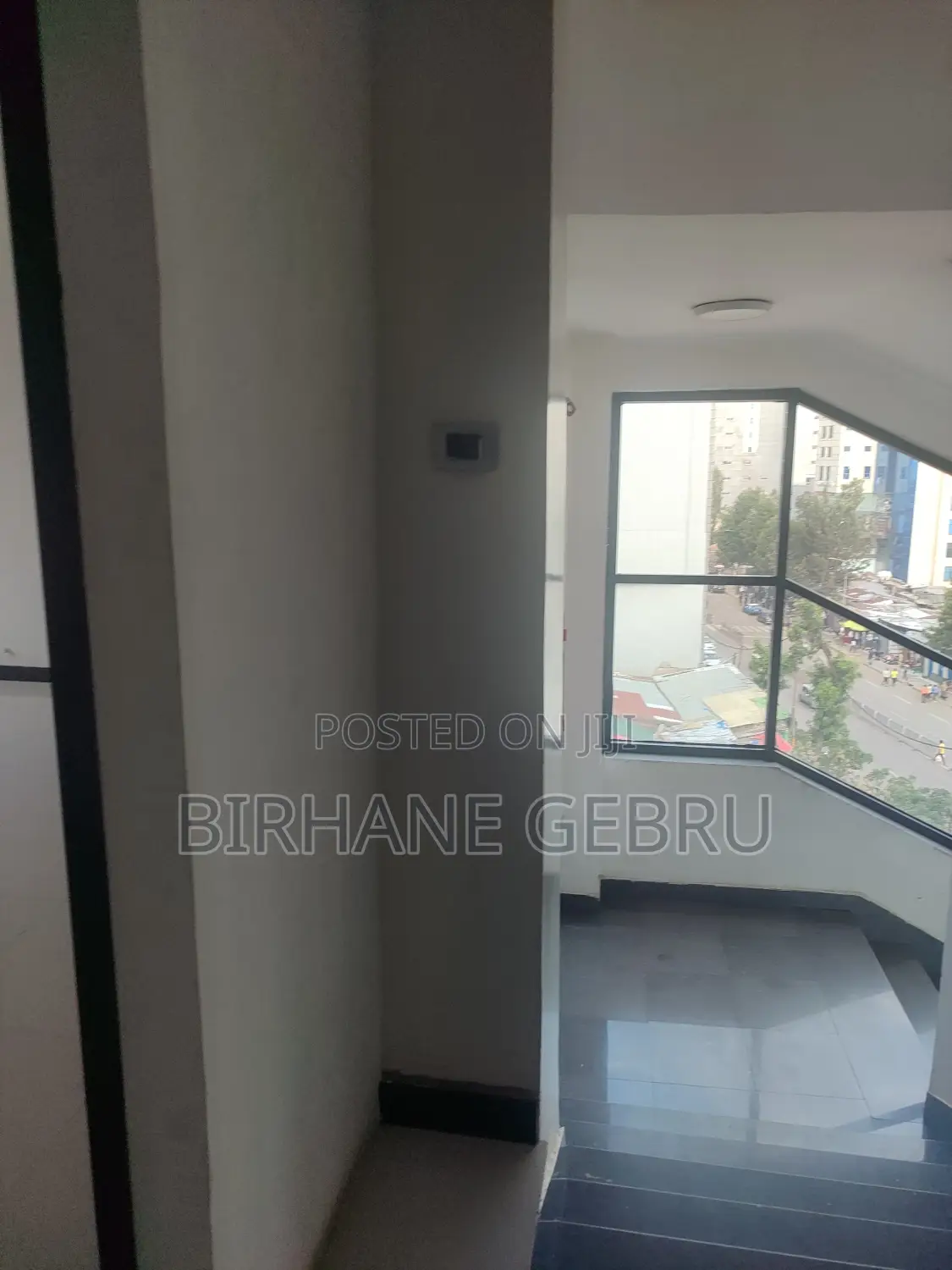 Luxury Apartiment Rent for Office