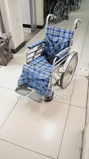 Usedwheelchair7wheelchair84wheel