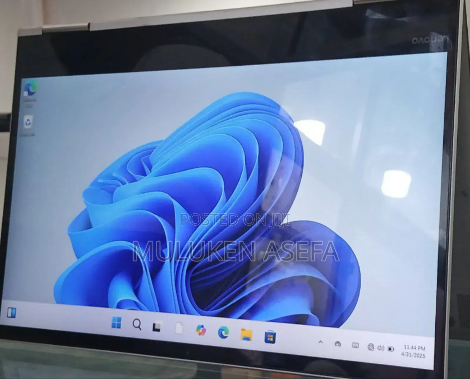 New Laptop Lenovo Yoga 730 8GB Intel Core I5 SSD 256GB