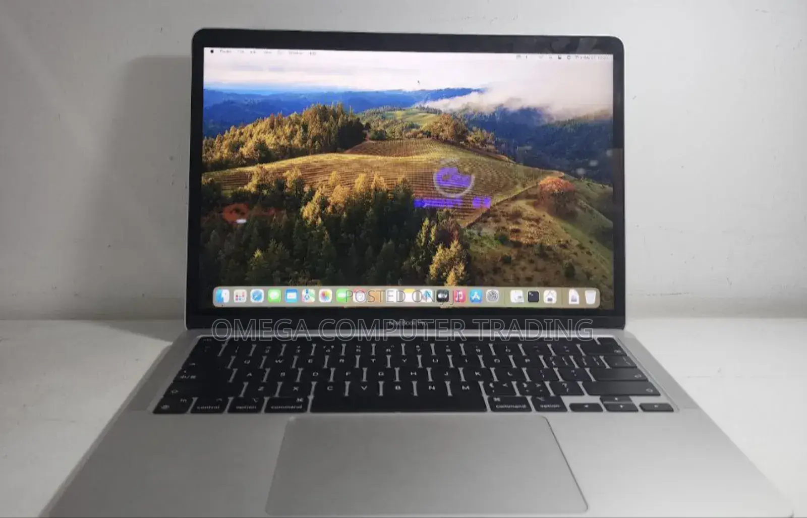 New Laptop Apple MacBook Pro 2020 M1 8GB Apple M1 SSD 256GB