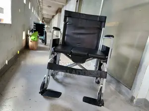 Wheelchair才會extra Large Wheelchair已凹wheelchair都是wheelchair