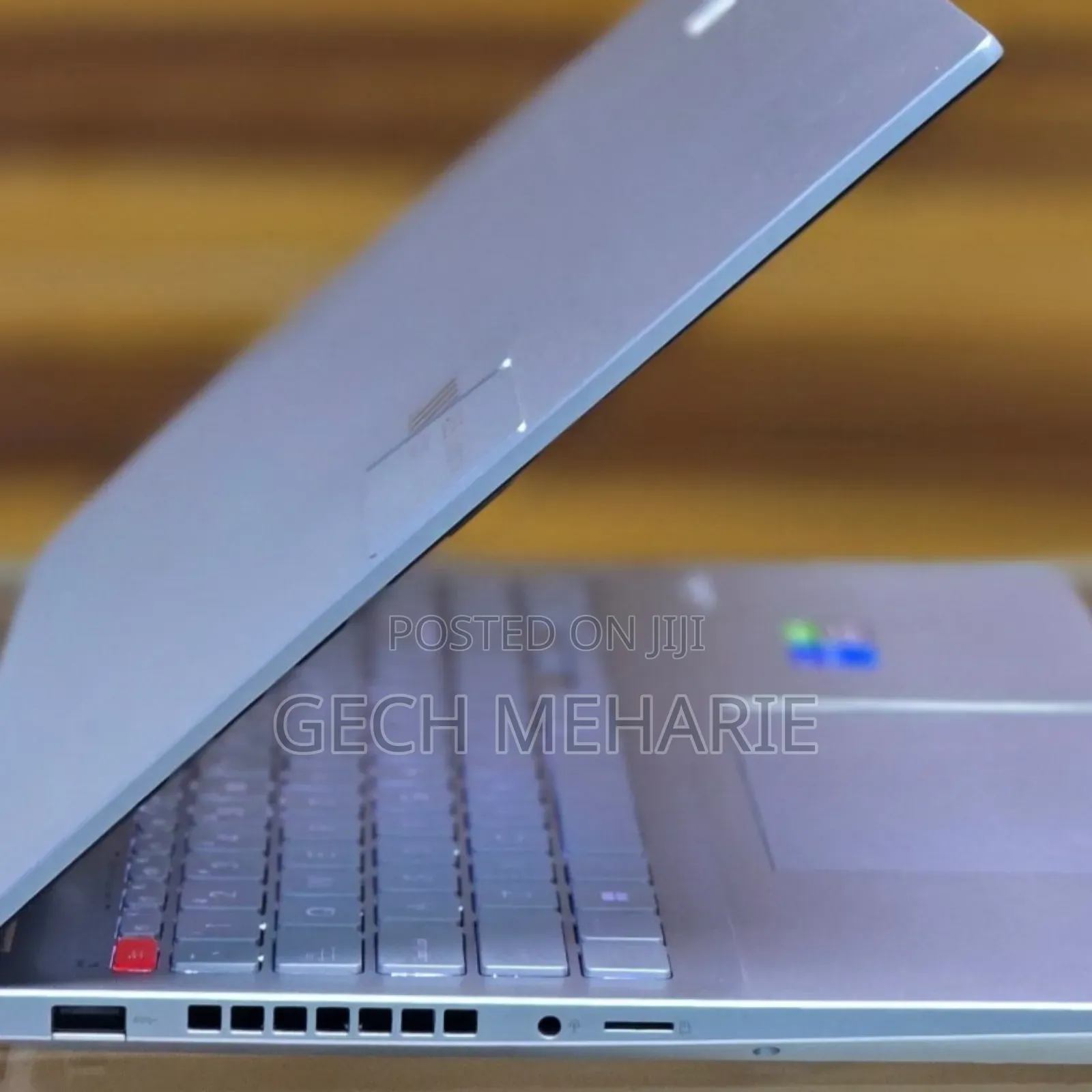 New Laptop Asus Zenbook 14 UX434 16GB Intel Core I7 SSD 512GB