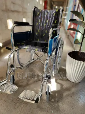 Belted Kids Wheelchair來的wheelchair和諧wheelchair在下wheelchair