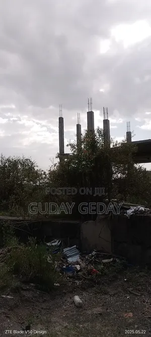 7bdrm Block of Flats in Akaky Kaliti for sale