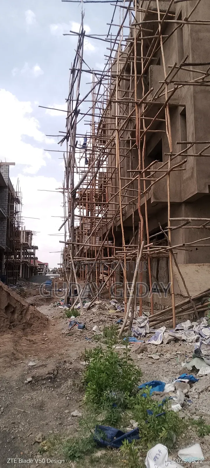 7bdrm Block of Flats in Akaky Kaliti for sale