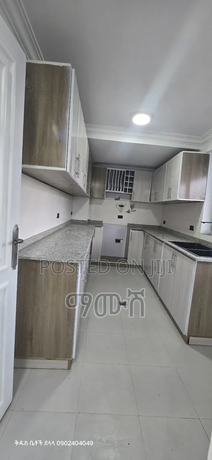 Furnished 3bdrm Condo in አያት 40/60 ኮንዶሚኒየም, Bole for sale
