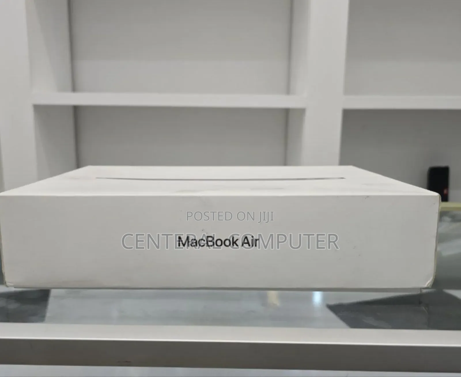 New Laptop Apple MacBook Air 2020 M1 8GB Apple M1 SSD 512GB