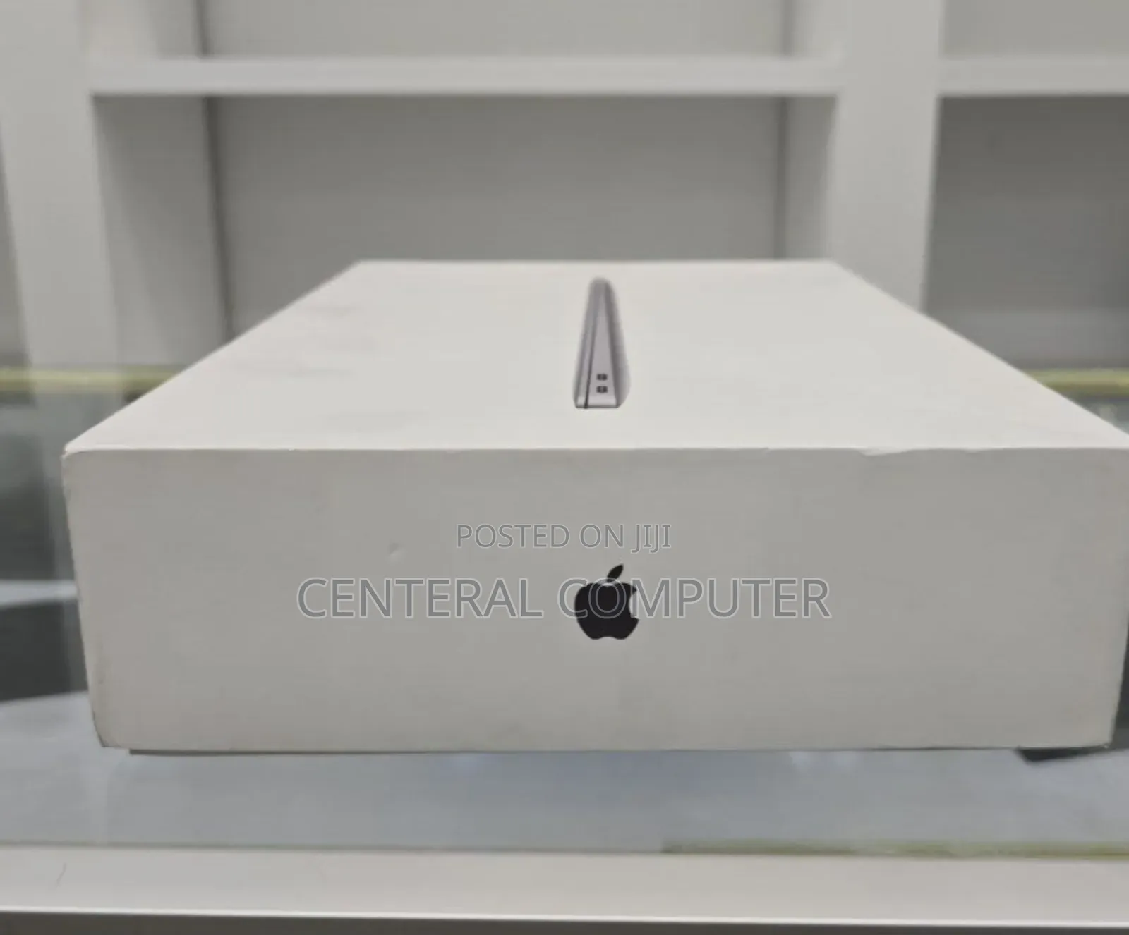 New Laptop Apple MacBook Air 2020 M1 8GB Apple M1 SSD 512GB