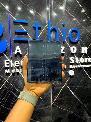 Photo - Samsung Galaxy Z Fold 5 256 GB Black