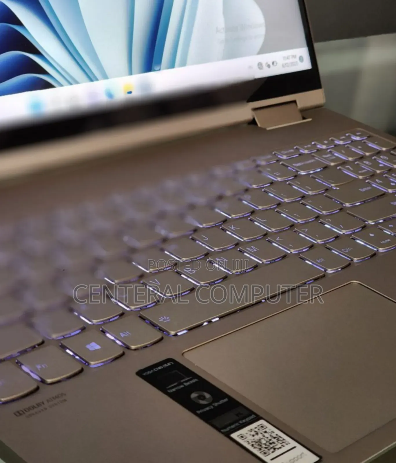 New Laptop Lenovo Yoga 910 16GB Intel Core I7 SSD 512GB