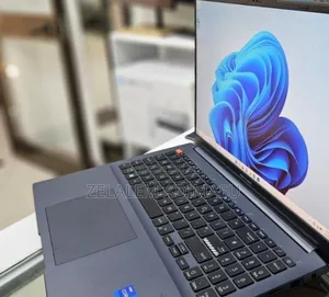 New Laptop Asus Vivobook 16 16GB Intel Core I7 SSD 512GB