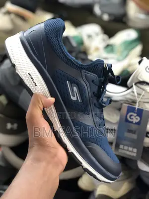 Photo - Skechers Sneakers