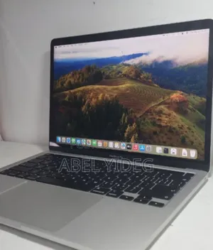 New Laptop Apple MacBook Pro 2020 M1 8GB Apple M1 SSD 256GB