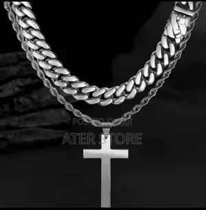 Iced Out Hip-Hop Chains