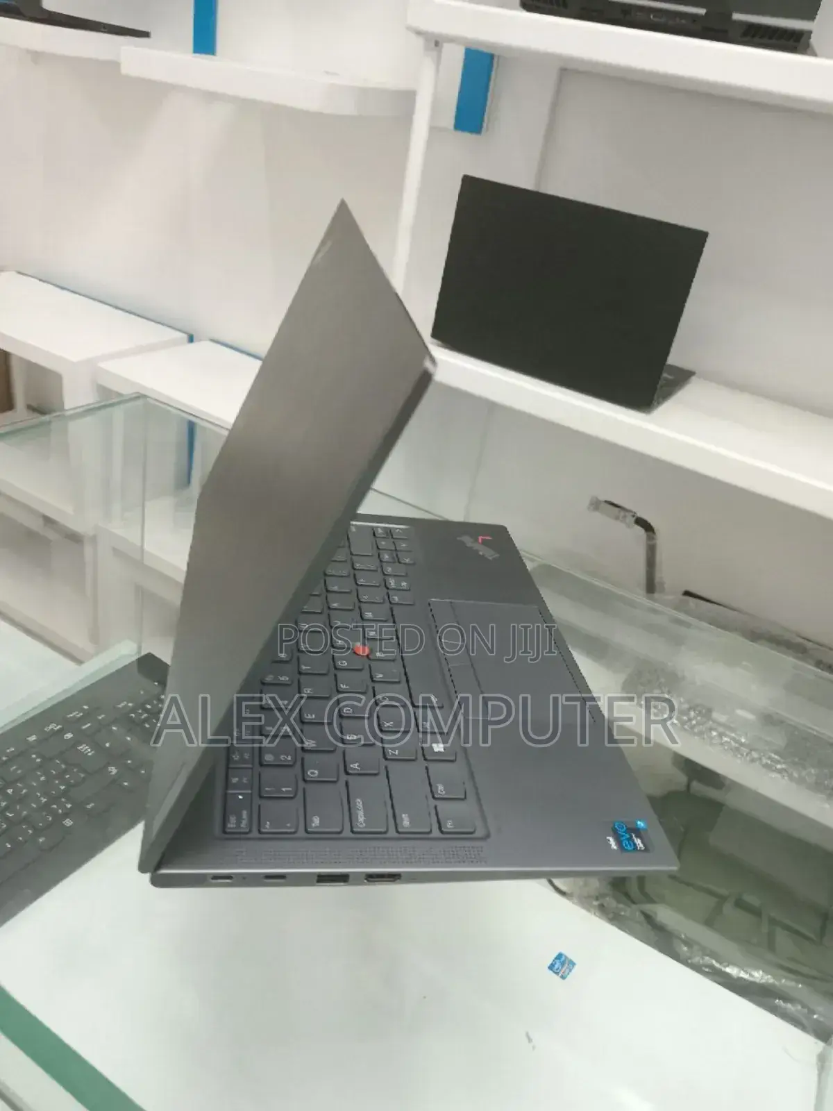 New Laptop Lenovo Thinkpad X1 Yoga 32GB Intel Core I7 SSD 512GB