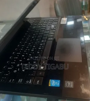 New Laptop Toshiba Satellite CL15 4GB Intel Core I3 HDD 500GB