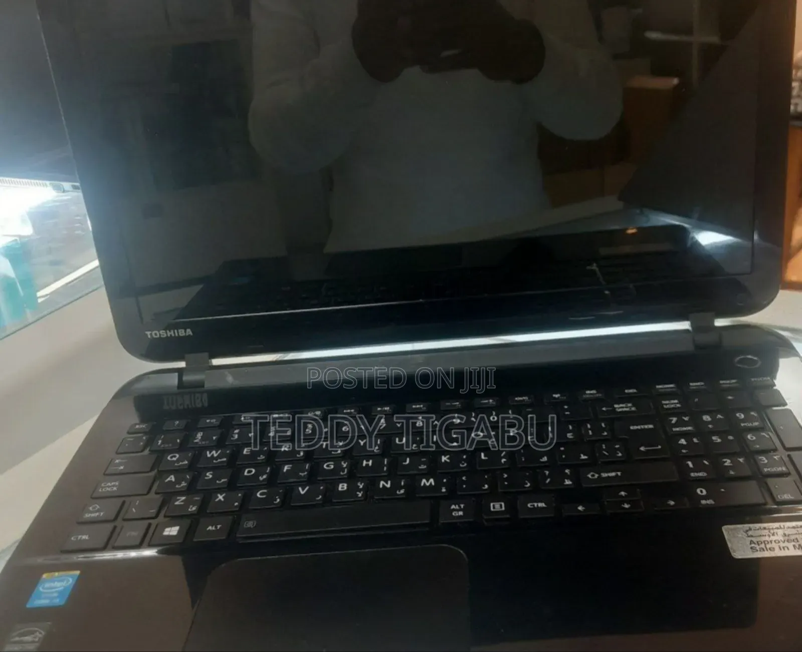 New Laptop Toshiba Satellite CL15 4GB Intel Core I3 HDD 500GB