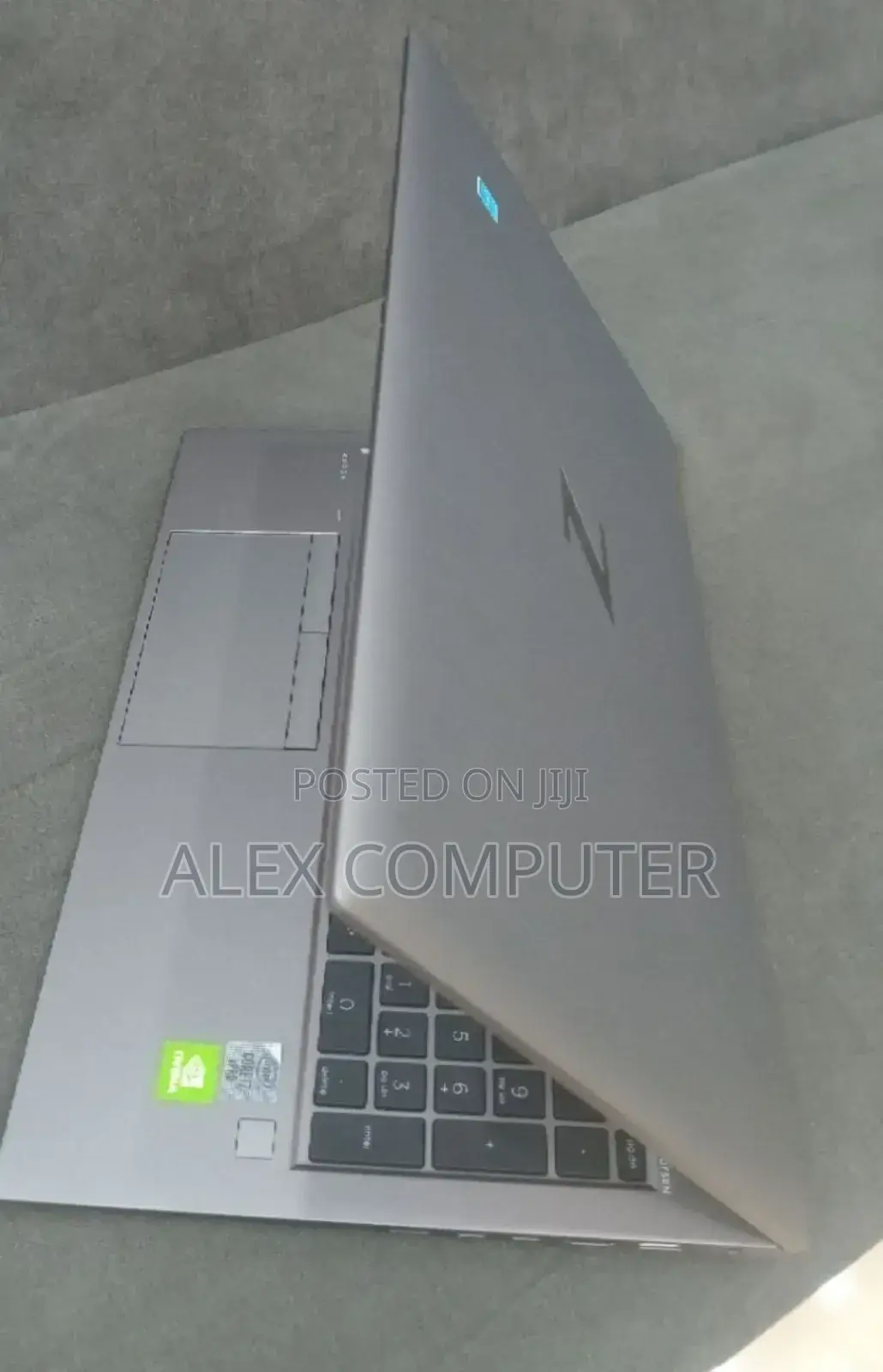 New Laptop HP ZBook Firefly 15 G7 16GB Intel Core I7 SSD 512GB