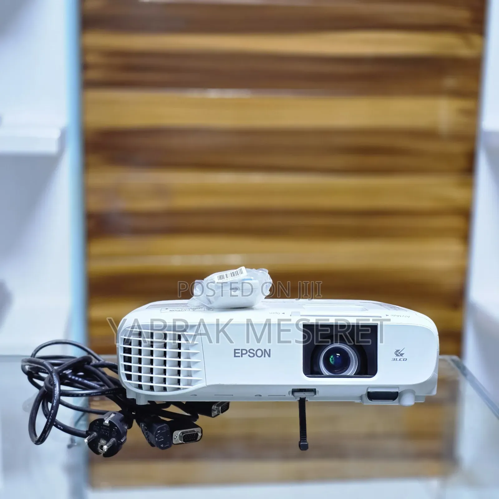 Epson Projector 
Has Remote 
Model Name: Eb-X39