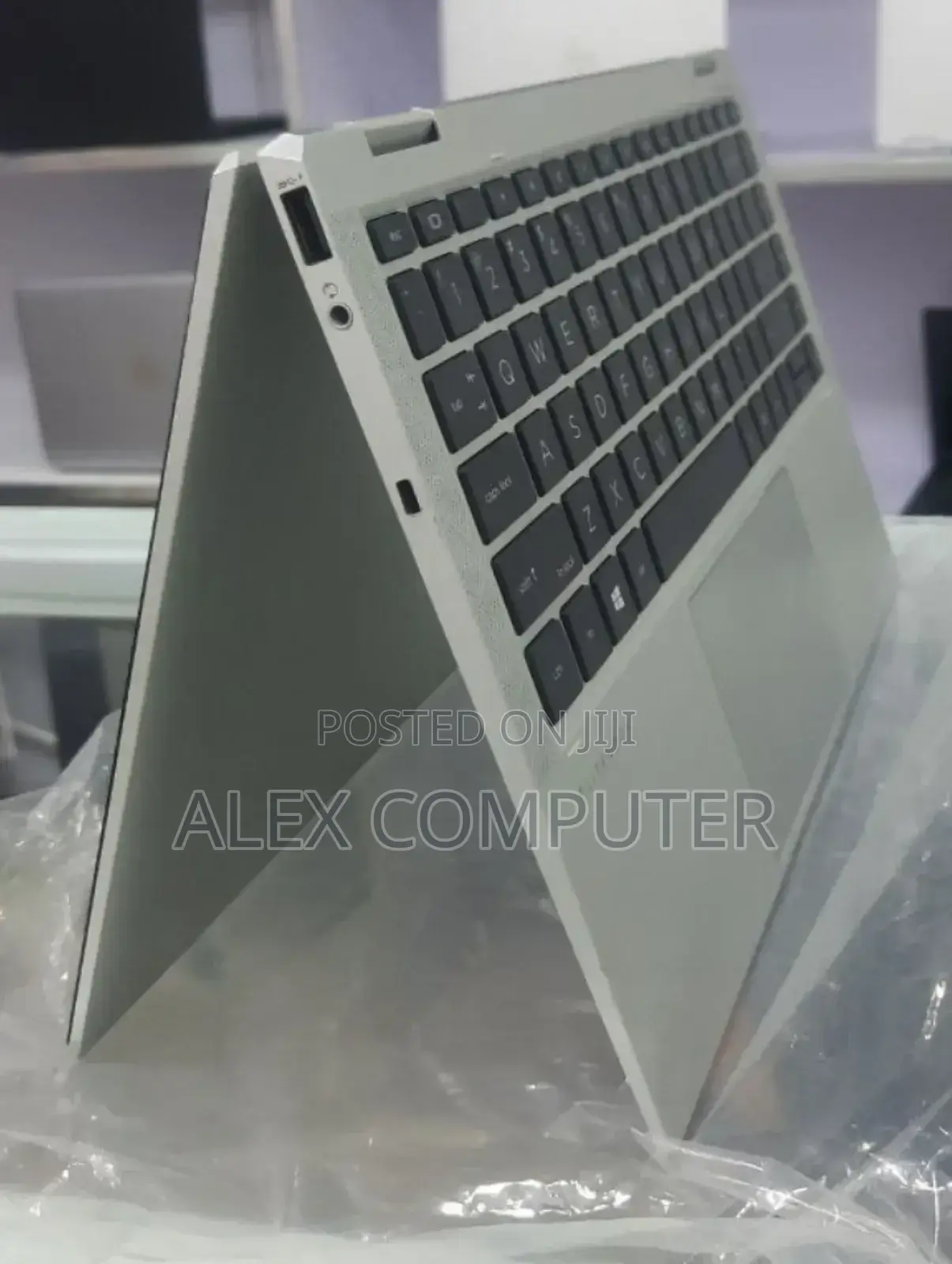 New Laptop HP EliteBook X360 1040 G7 16GB Intel Core I7 SSD 512GB