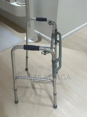 Photo - Adjustable Walker፵رwalkerىwalkerجwalkerظwalkerسwalkerئwalker