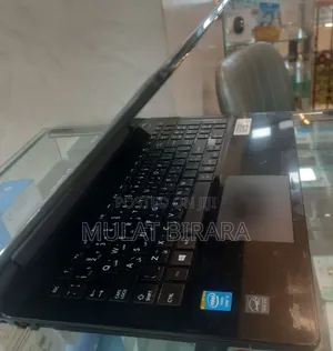 New Laptop Toshiba Satellite C850 4GB Intel Core I3 HDD 500GB