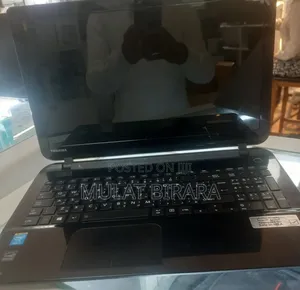 New Laptop Toshiba Satellite C850 4GB Intel Core I3 HDD 500GB