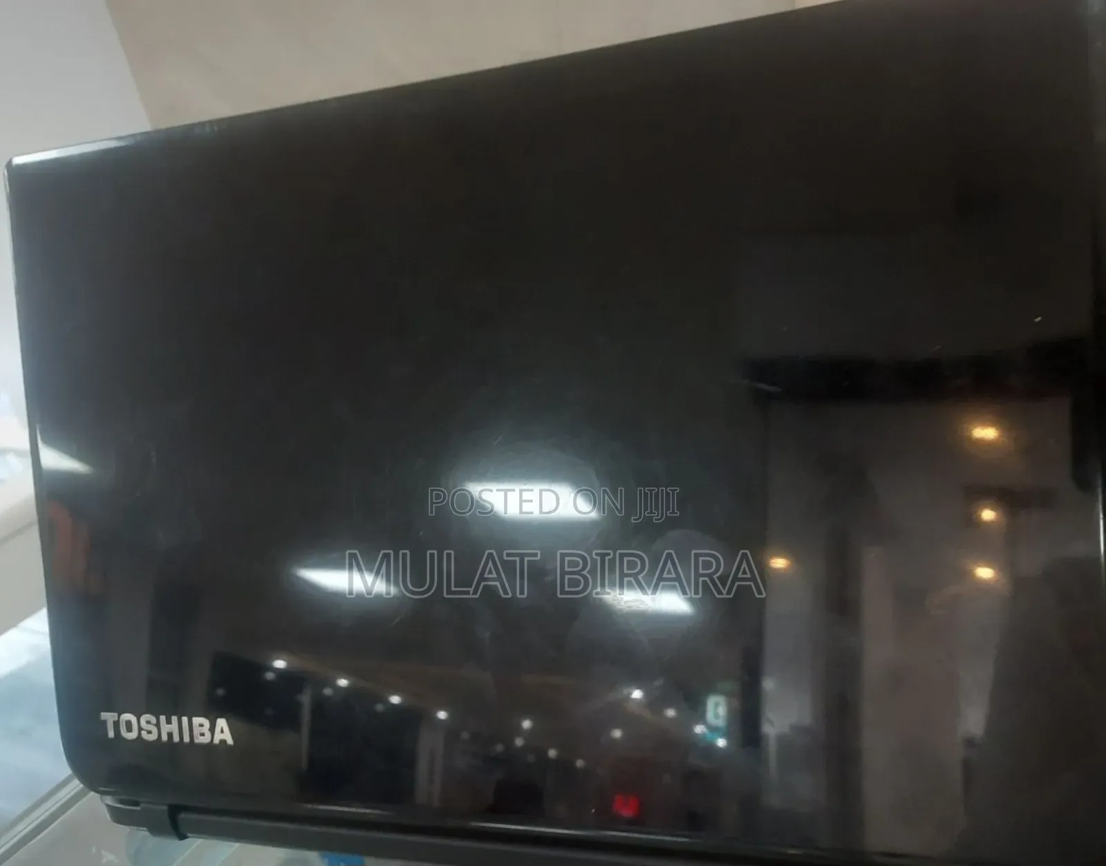 New Laptop Toshiba Satellite C850 4GB Intel Core I3 HDD 500GB