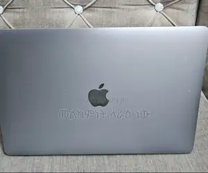 Photo - New Laptop Apple MacBook Pro 2017 16GB Intel Core I5 SSD 256GB