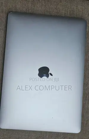 New Laptop Apple MacBook Pro 2017 16GB Intel Core I5 SSD 256GB