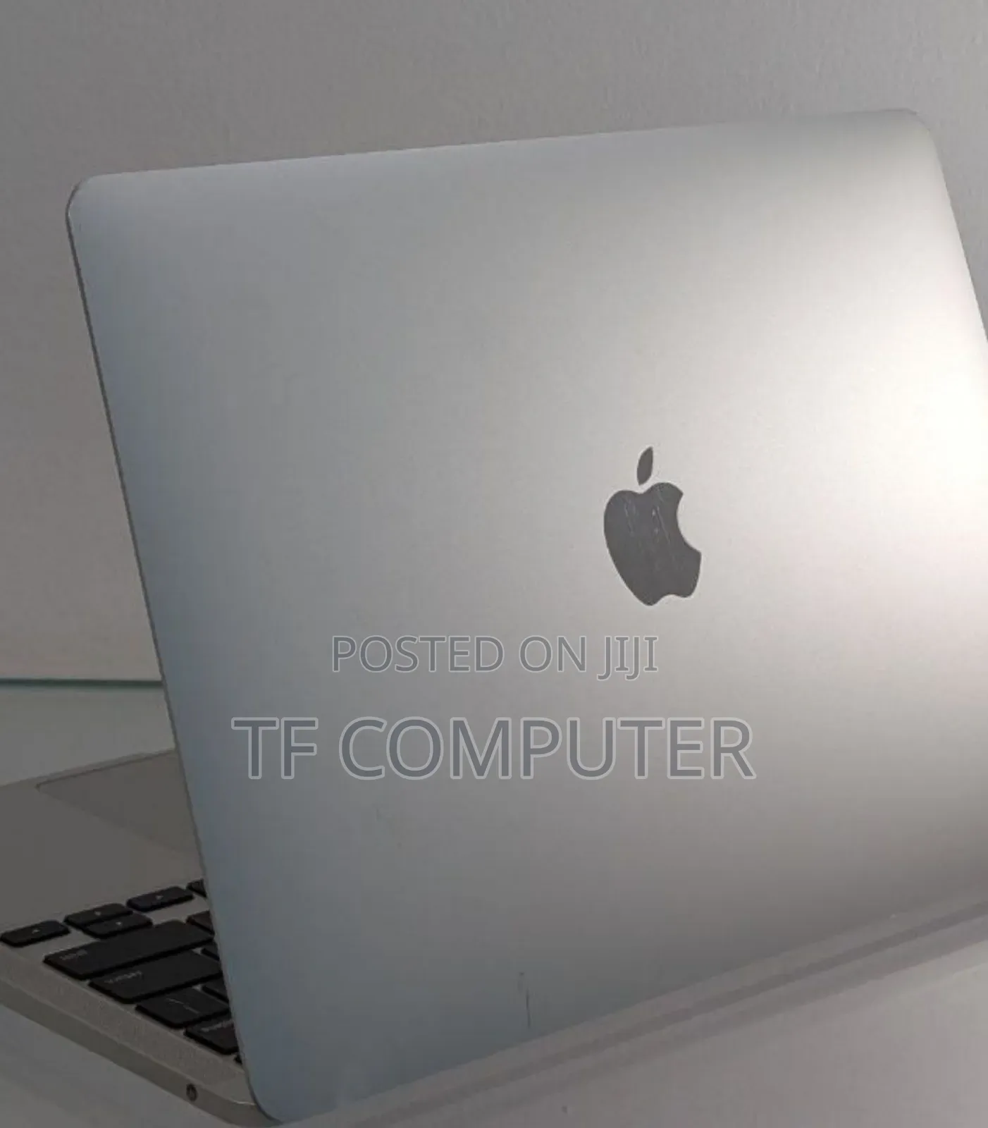 New Laptop Apple MacBook Pro 2020 8GB Intel Core I5 SSD 256GB