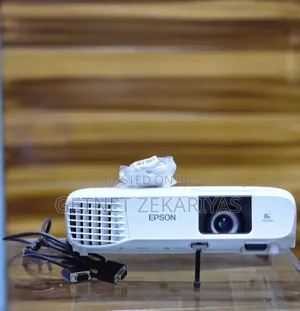 Photo - Epsone Projectore