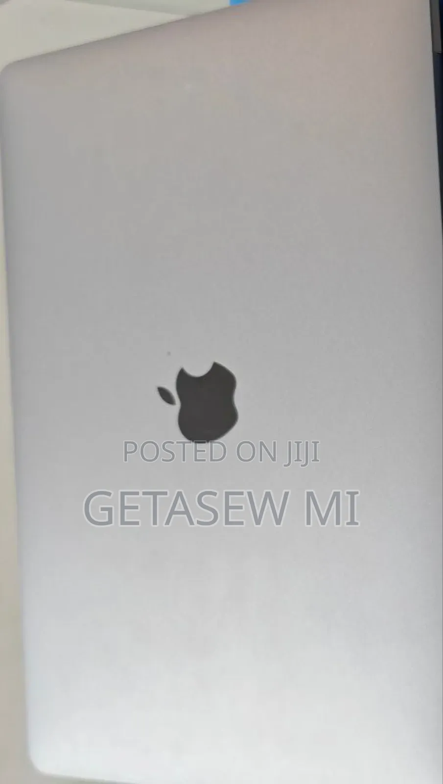 New Laptop Apple MacBook Pro 2022 M2 8GB Apple M2 SSD 256GB