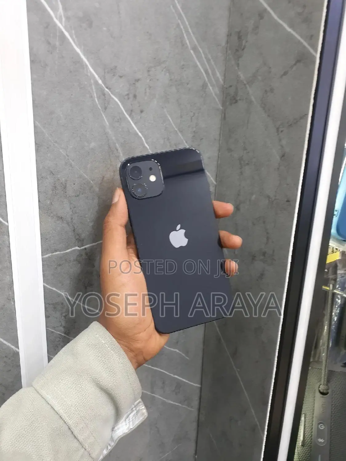 Apple iPhone 12 64 GB Black