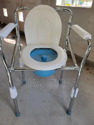 Photo - Commode Chair Padded Toilet Seat፱ؤtoilet Chairئpopo Chair