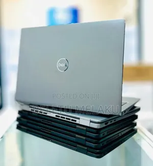 New Laptop Dell 16GB Intel Core I5 SSD 512GB
