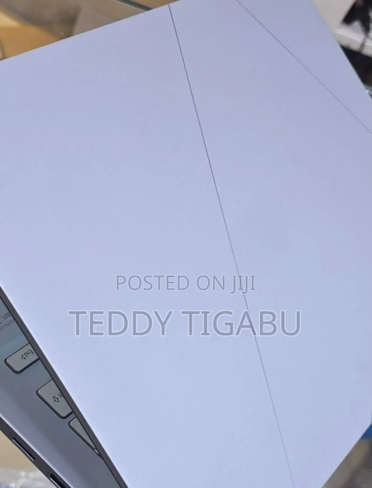 New Laptop Asus ZenBook 13 UX331UN 16GB Intel Core I7 SSD 1T