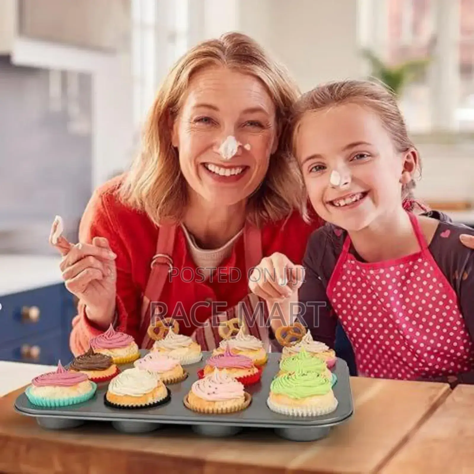 12 Holes Cup + Silicon Baking Molds Muffin Pan
