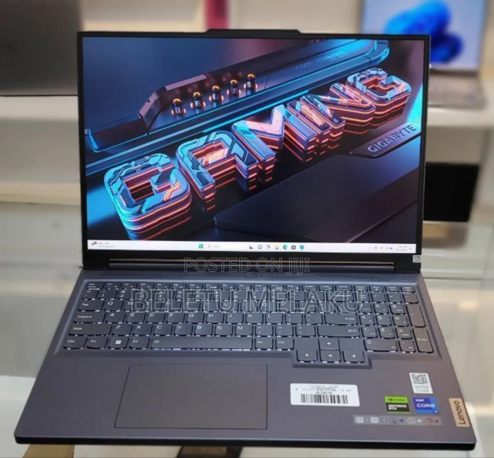 New Laptop Lenovo Y70 16GB Intel Core I7 SSD 1T